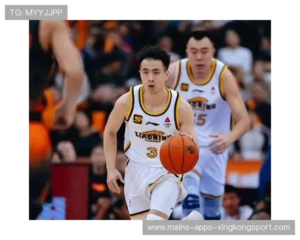 赵继伟背后击地助攻火花四溅 赵继伟背后击地助攻火花四溅