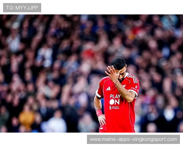 利物浦前场高位抢断后迅速得分,战术执行到位 利物浦前场高位抢断后迅速得分,战术执行到位